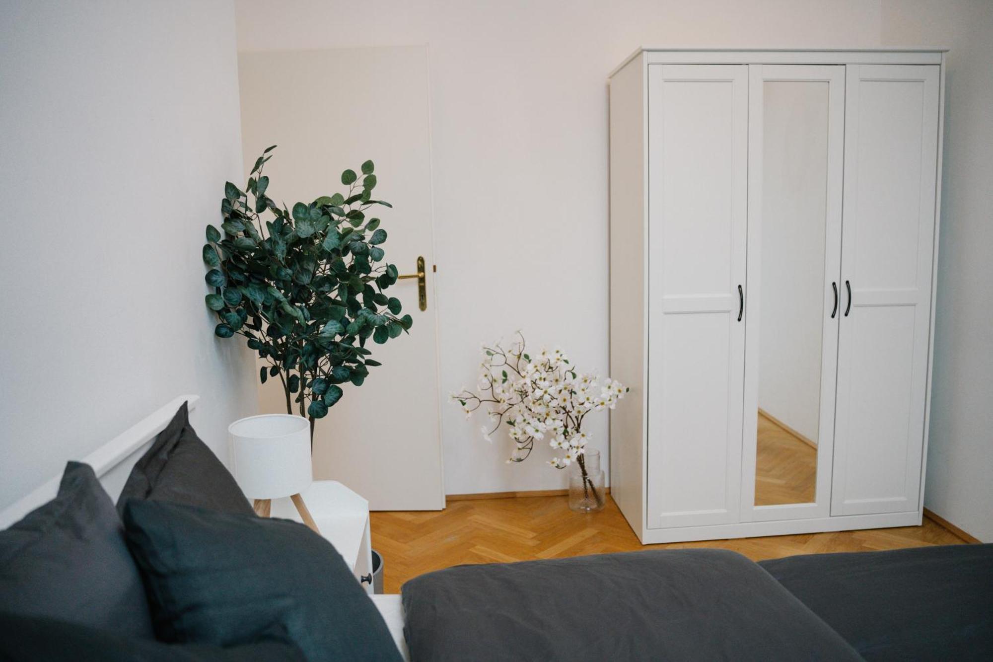 וינה 110Qm, 4 Bedrooms, Near Schoenbrunn - Axara Housing Osw 33 מראה חיצוני תמונה